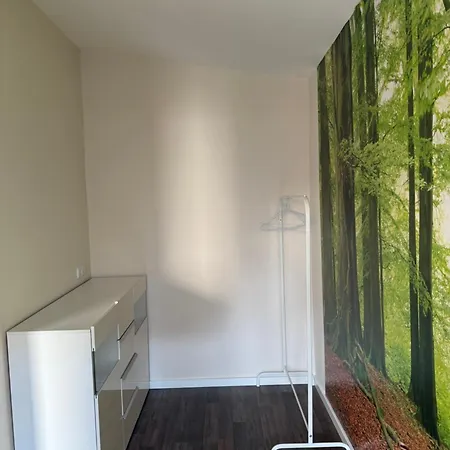 Helle, Grosse In Laendlicher Umgebung *